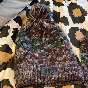 Harley Davidson mittens and hat